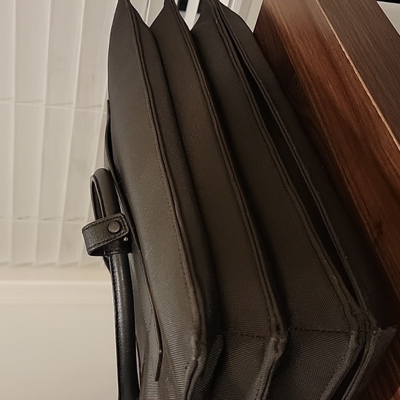 Tumi briefcase - Picture 3 of 6